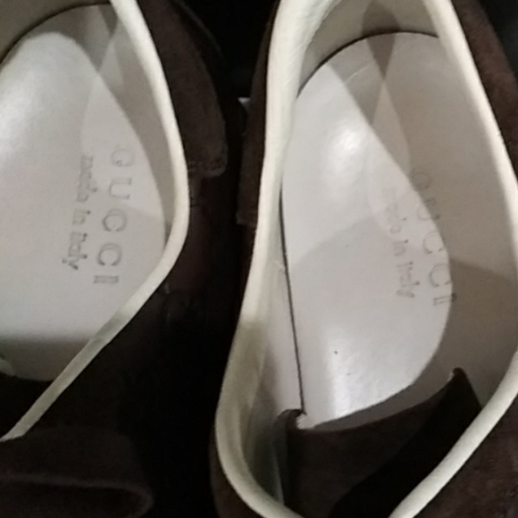 Gucci embossed logo & suede shoes - Picture 7 of 10